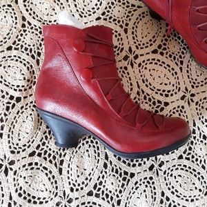 Miz Mooz ankle boots